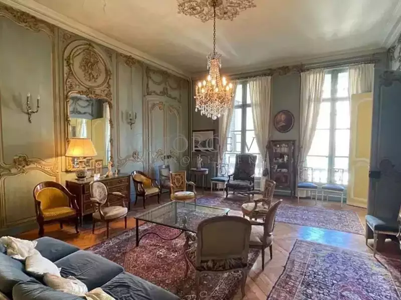 Appartement, 305 m²