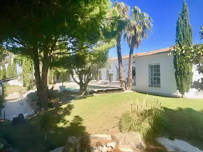Maison, 380 m²