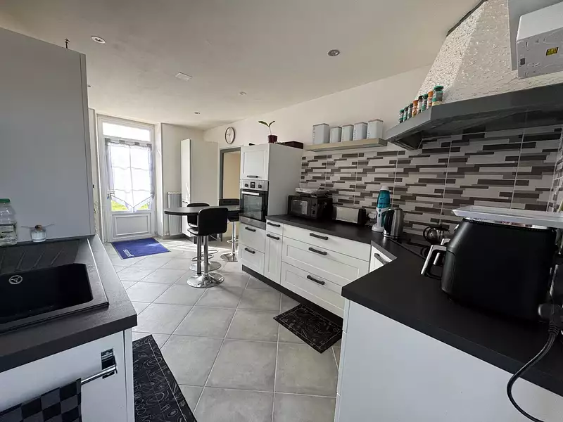 Maison, 186 m²