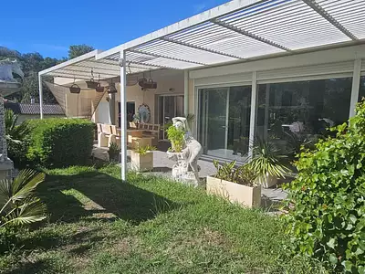 Maison, 180 m²