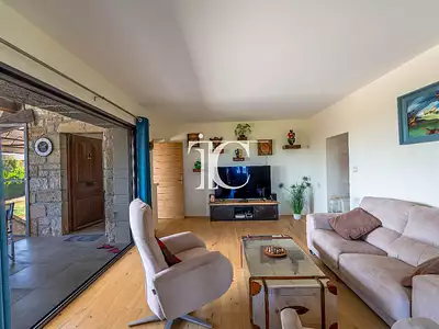 Maison, 166 m²