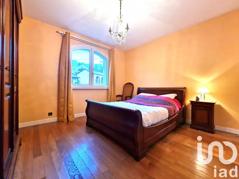 Maison, 230 m²