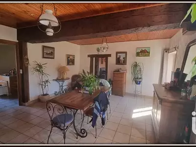 Maison, 254 m²