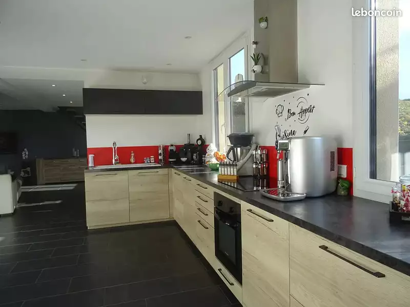 Maison, 160 m²