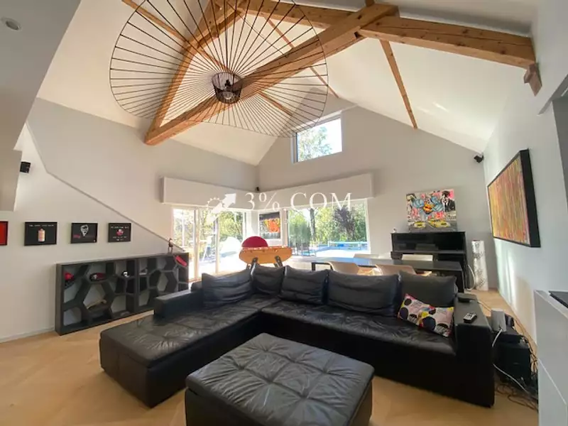 Maison, 240 m²