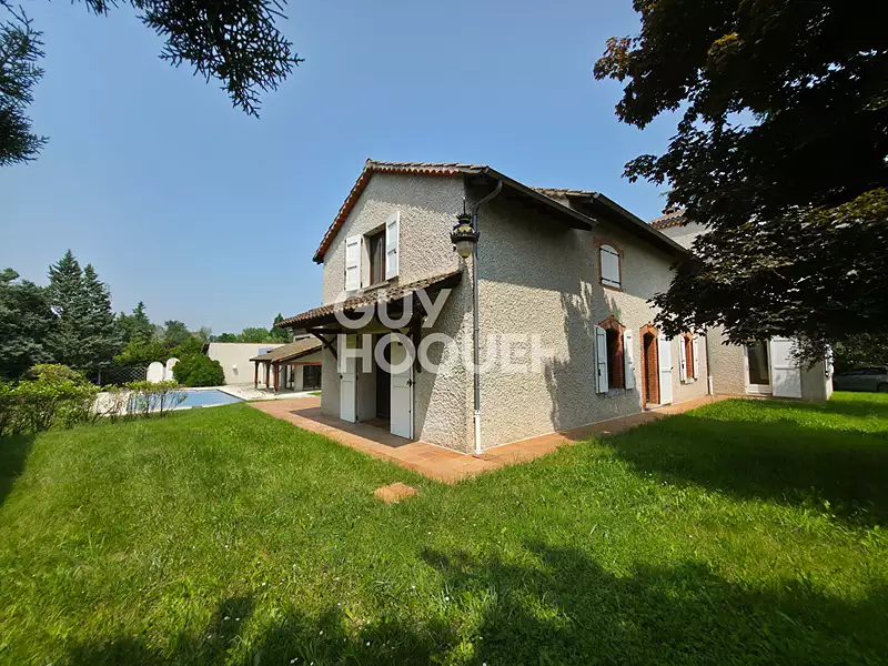 Maison, 340 m²