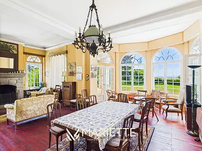 Maison, 315,37 m²
