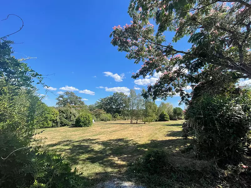 Maison, 600 m²