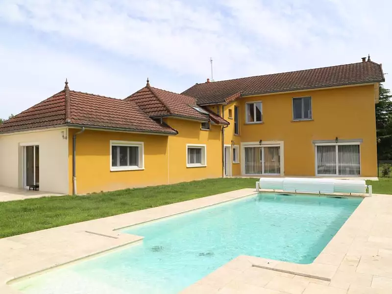 Maison, 330 m²