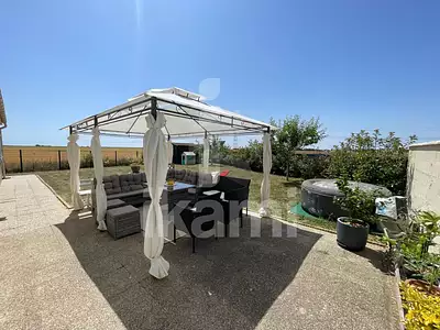 Maison, 115 m²