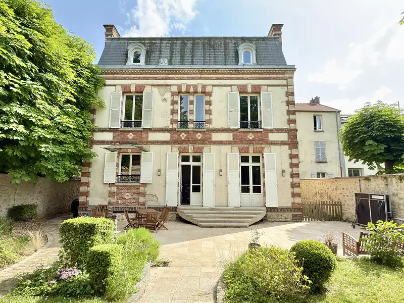 Maison, 252 m²