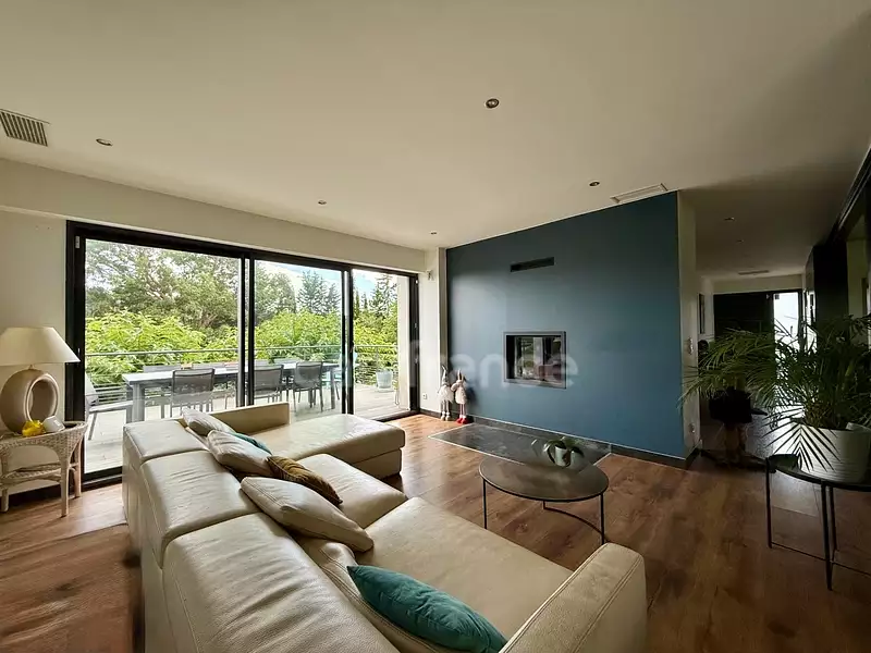 Maison, 207 m²
