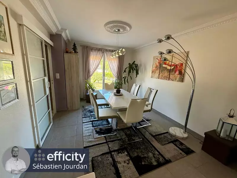 Maison, 103 m²