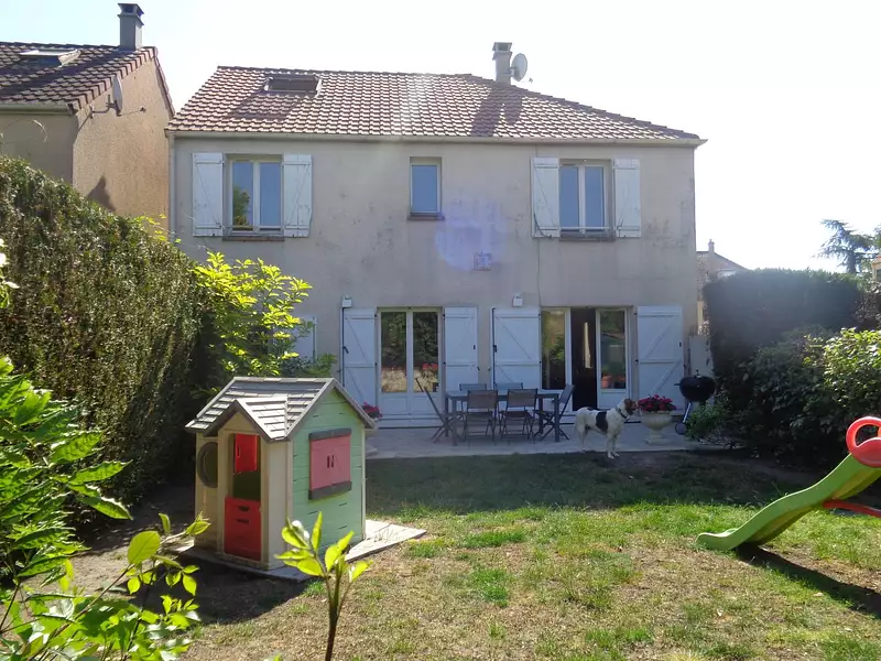 Maison, 146 m²