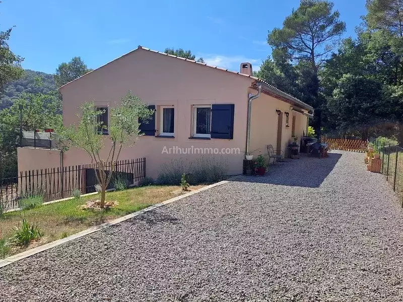 Maison, 240 m²