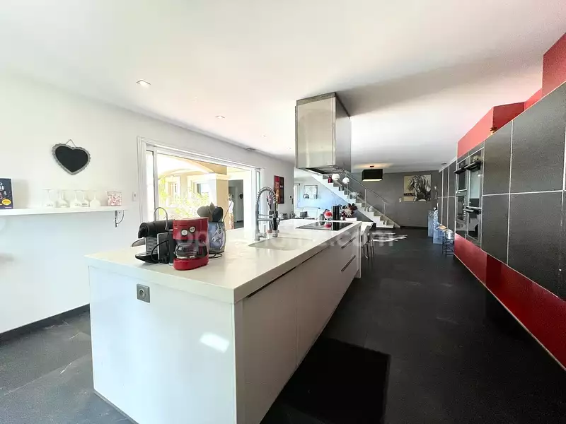 Maison, 168 m²