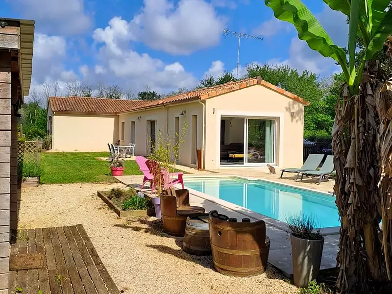 Maison, 169 m²