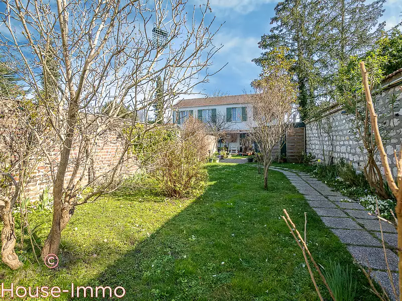Maison, 184 m²