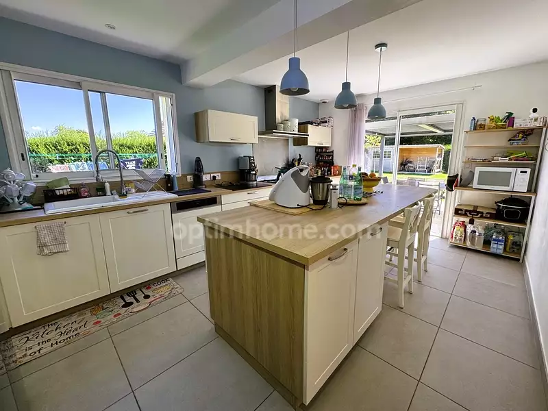 Maison, 206 m²