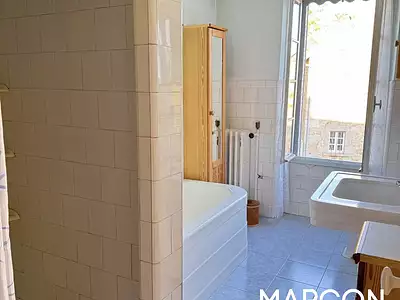 Maison, 195 m²