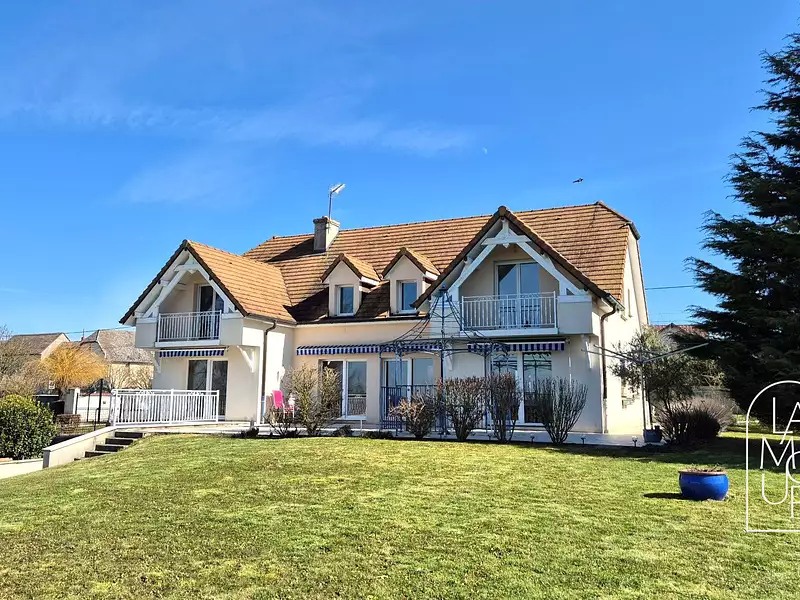 Maison, 231 m²