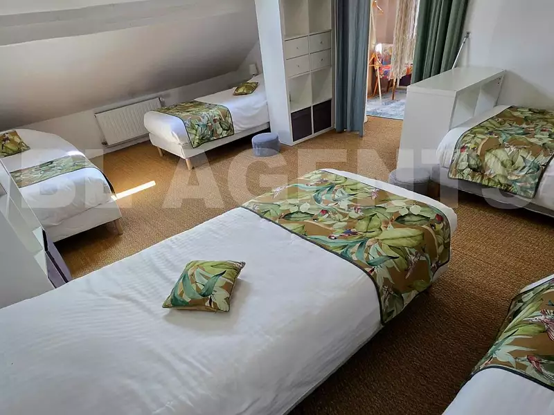 Maison, 807 m²