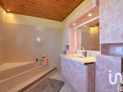 Maison, 168 m²