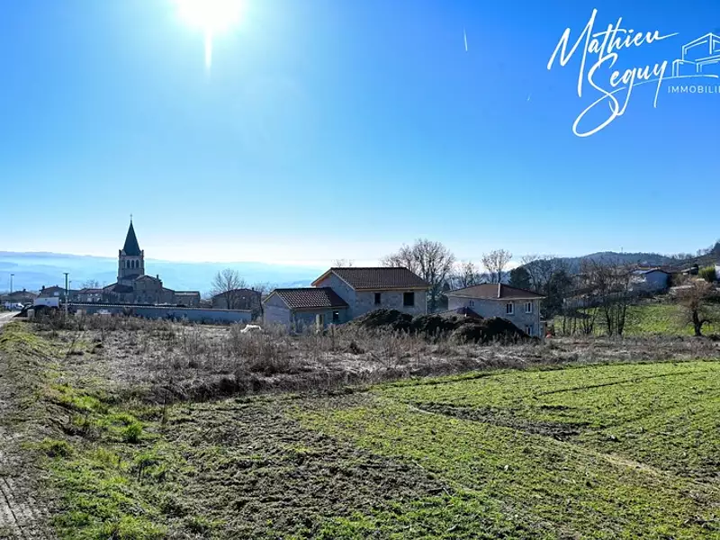 Terrain, 735 m²