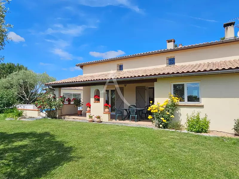 Maison, 310 m²