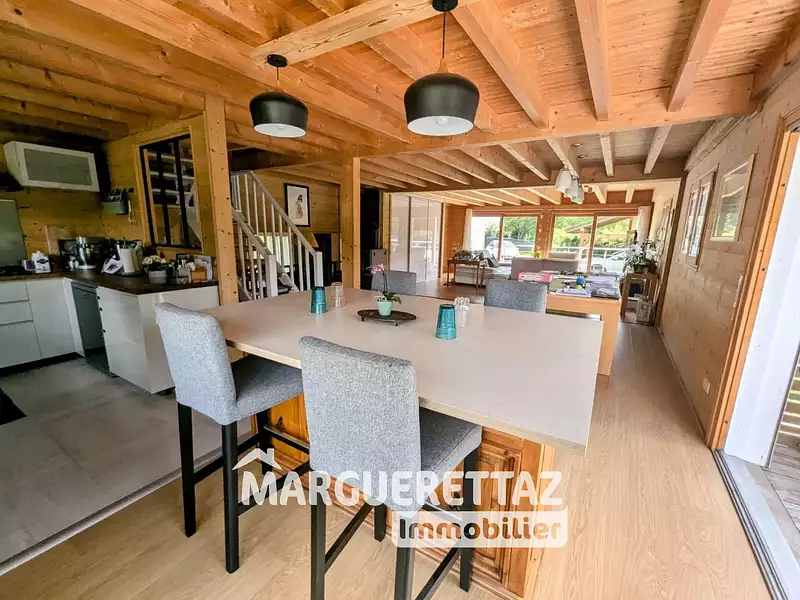 Maison, 237 m²