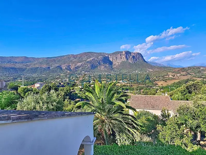 Maison, 255,57 m²