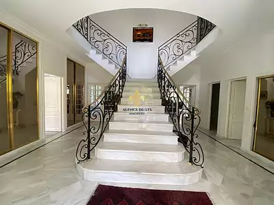 Maison, 313 m²