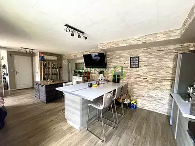 Maison, 158 m²