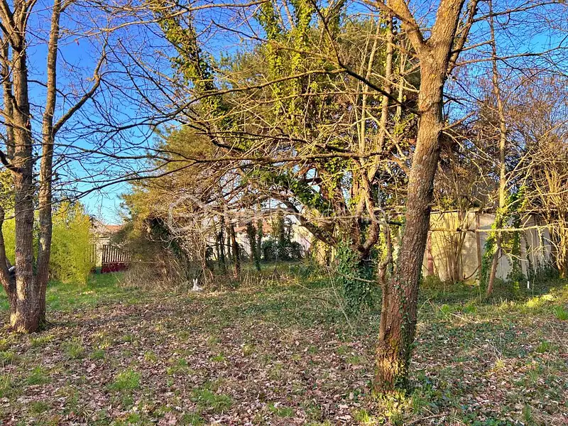 Terrain, 1 416 m²