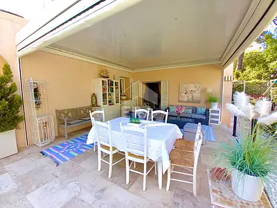 Maison, 225 m²