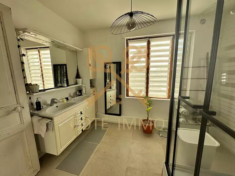 Maison, 160 m²