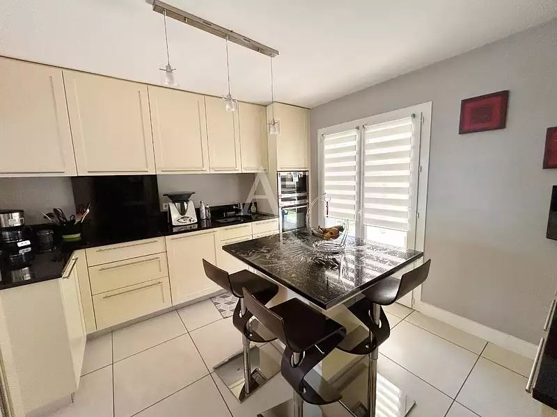 Maison, 160 m²