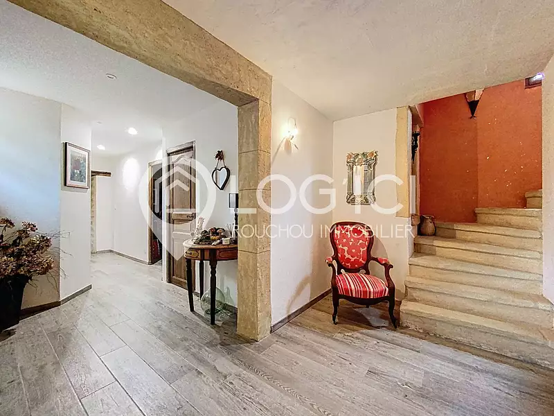 Maison, 220 m²