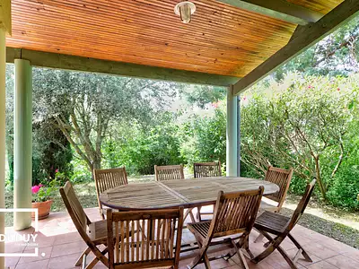 Maison, 220 m²