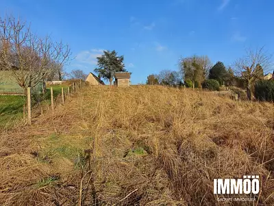 Terrain, 700 m²