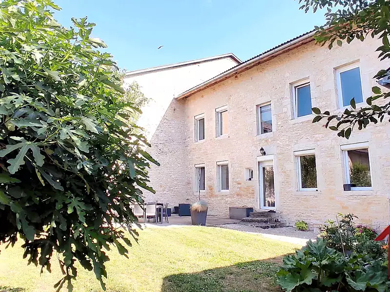 Maison, 220 m²