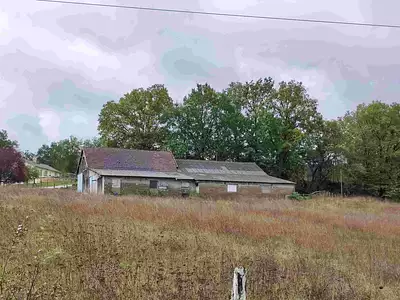 Terrain, 10 164 m²