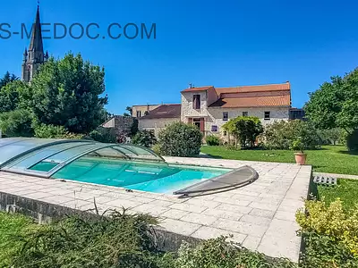 Maison, 295 m²
