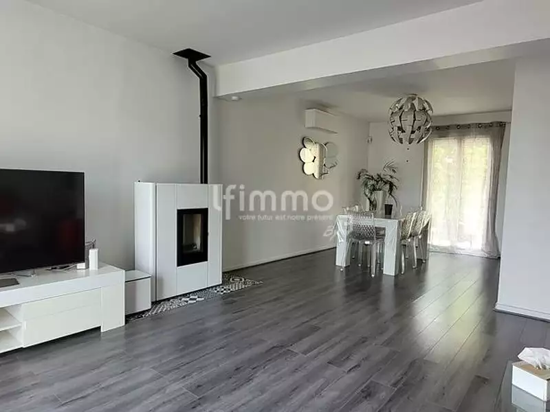 Maison, 177 m²