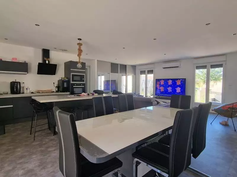 Maison, 75 m²