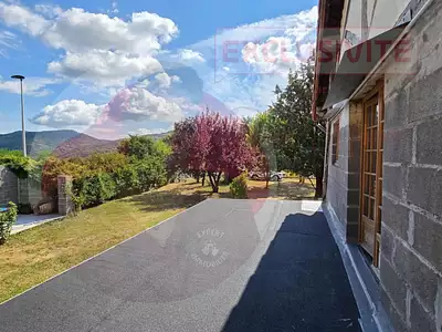 Maison, 325 m²