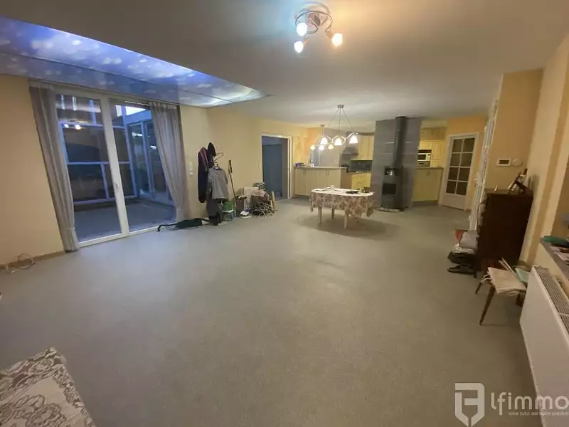 Maison, 230 m²