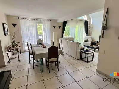 Maison, 250 m²