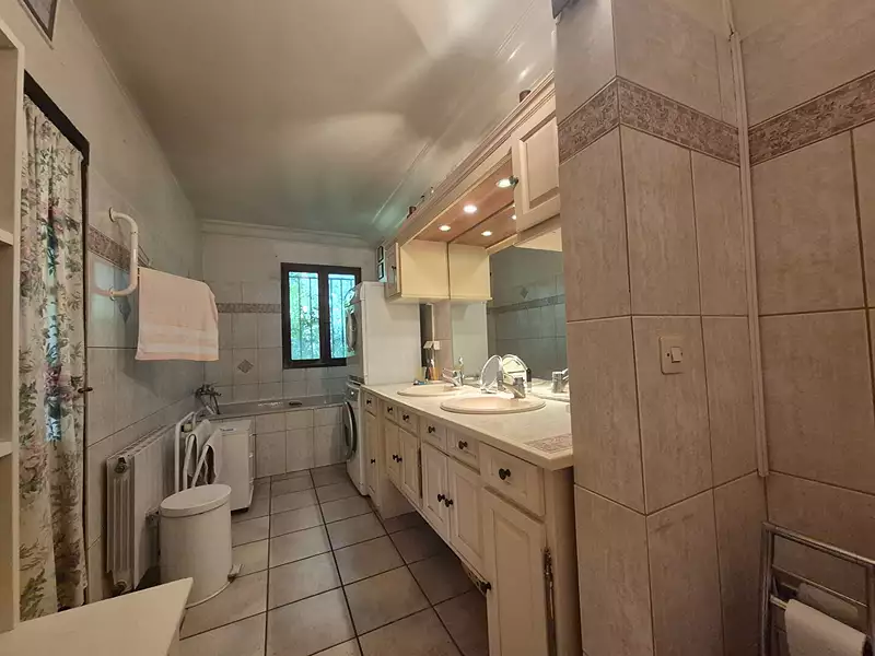 Maison, 205 m²