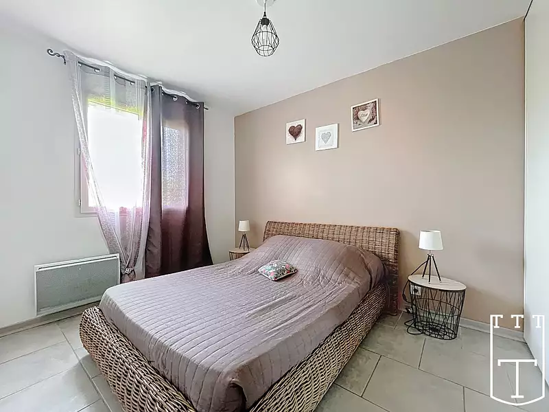 Maison, 240 m²